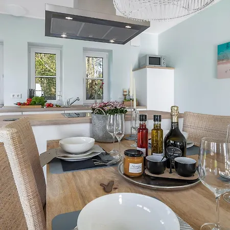 Flamingo Bay In Apartment